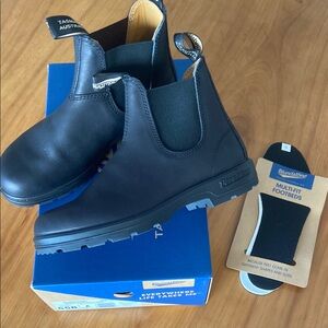 Blundstone Women’s Classic 558 Black Leather Boots New in Box